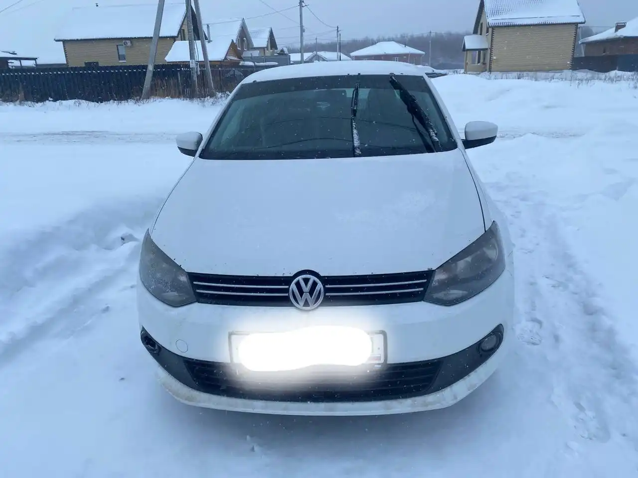 Продам VW Polo 2012 года 1.6 мех.