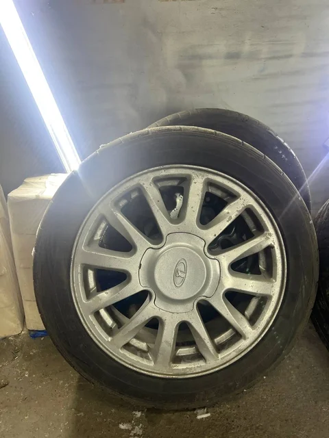 Продажа дисков 15 радиус с низкопрофильной летней резиной - Авто в Зеленодольск