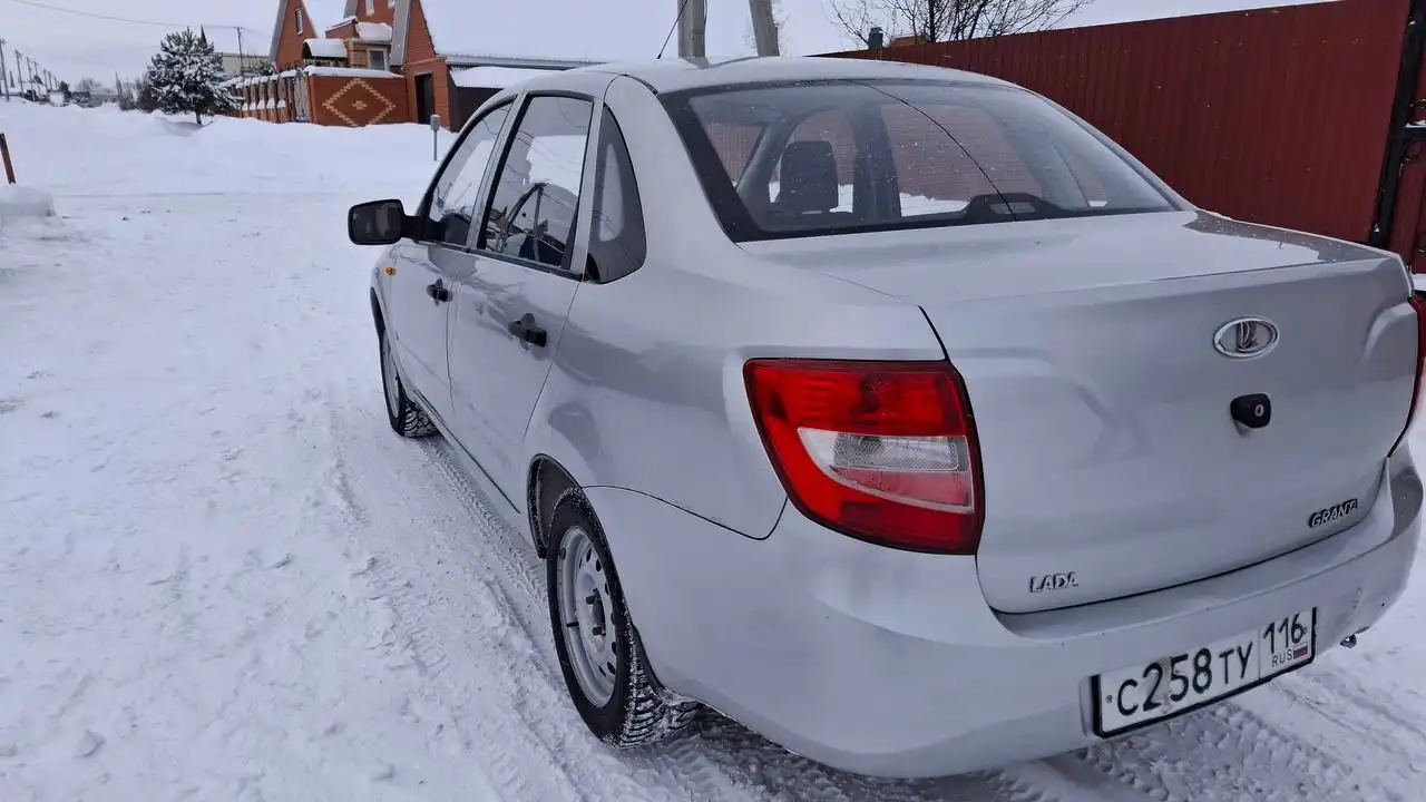 Продажа Лада Гранта 2013 года