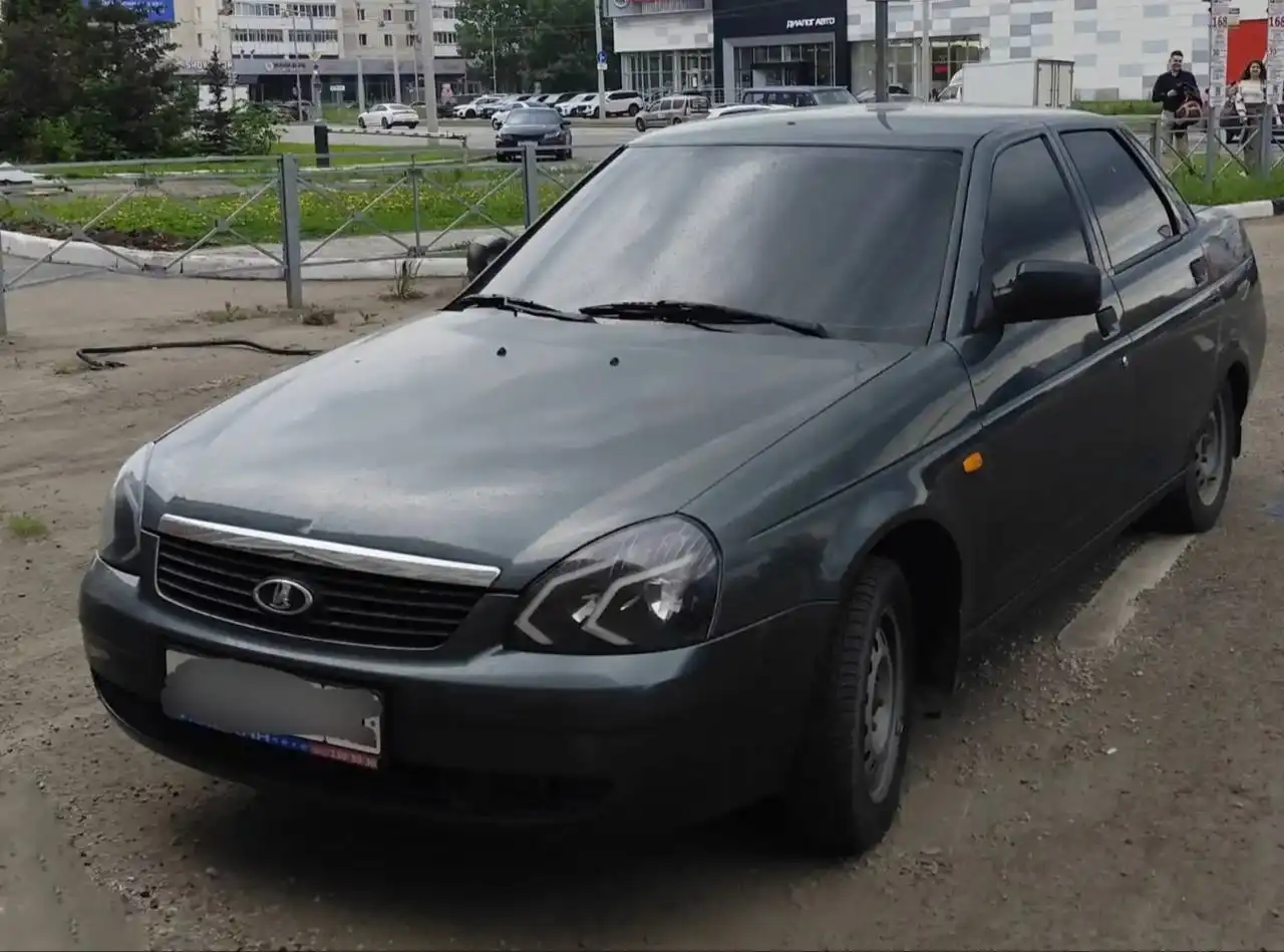 ВАЗ Priora 2011 года, пробег 65-70 тыс. км, 2 владельца