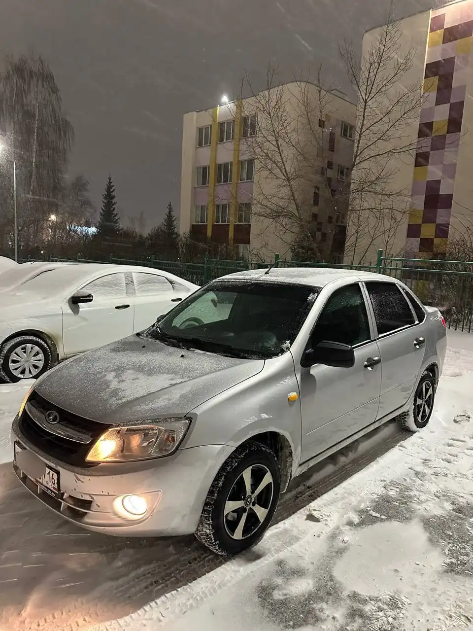 Продажа Лада Гранта 2013 года с кондиционером