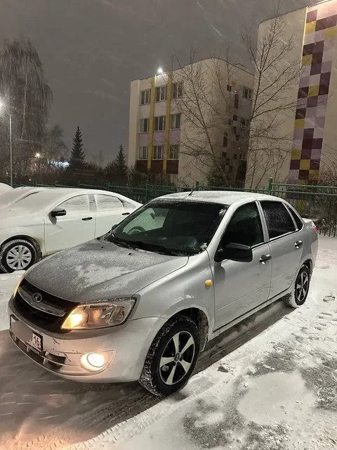 Продажа Лада Гранта 2013 года с кондиционером - Авто в Челны