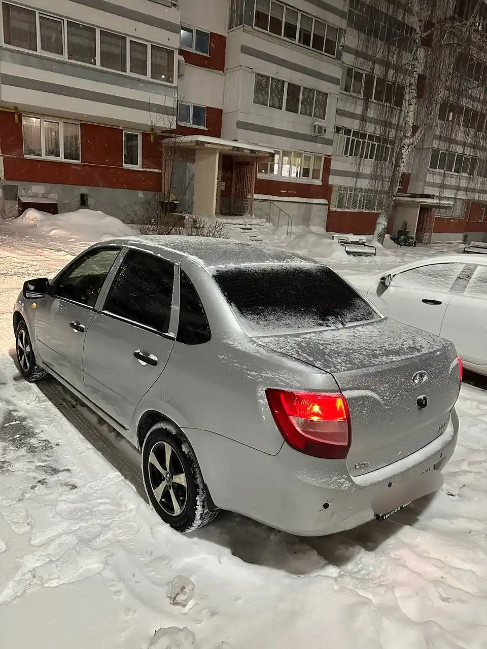 Продажа Лада Гранта 2013 года с кондиционером