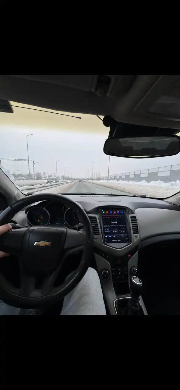 Продажа автомобиля 2011 года с кондиционером и автозапуском