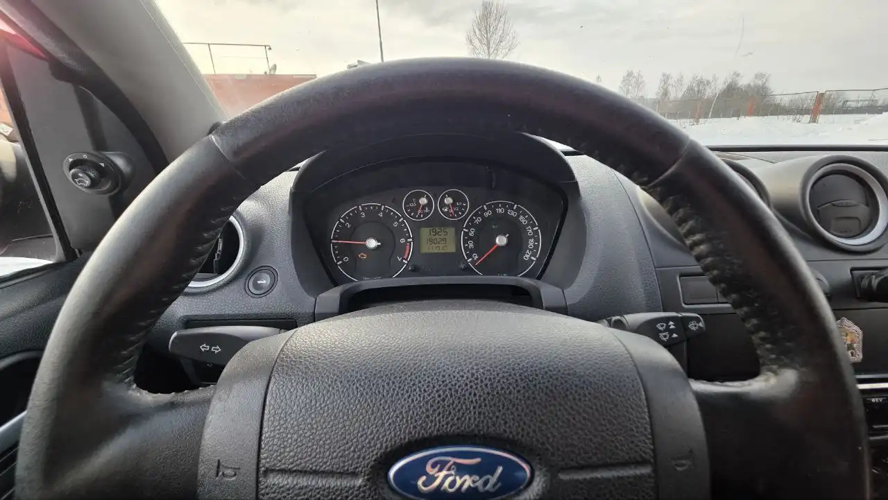 Ford Fiesta MK5 2007 года - Легковые автомобили (Авто) в Набережные Челны