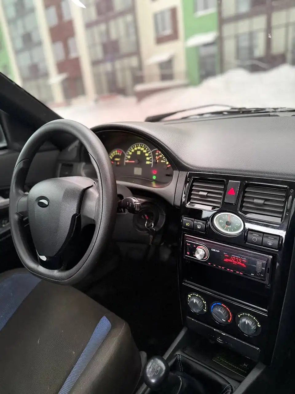 Lada Priora 2011 года в хорошем состоянии - Легковые автомобили (Авто) в Нижнекамск