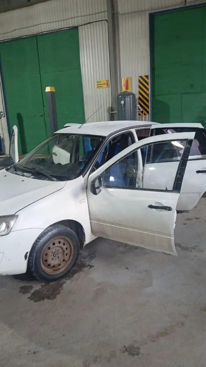 Продажа Lada Granta 2013 года с новыми запчастями - Легковые автомобили (Авто) в Казань