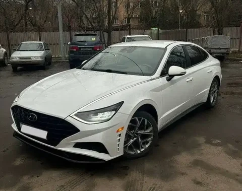Hyundai Sonata 2020 года, 2.5 бензин, 194 л.с., передний привод, 67.000 км - Внедорожники/SUV в Казань