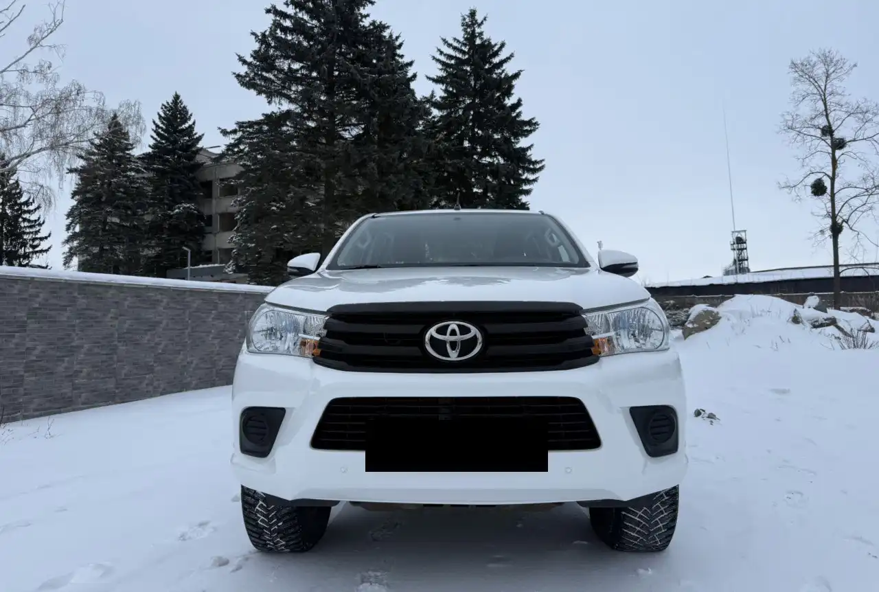 Продам Toyota Hilux 2019 в идеальном состоянии - Пикапы (Авто) в Казань