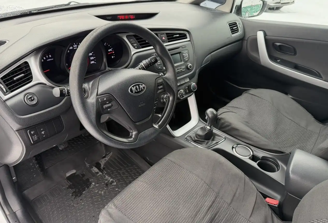 Продам Kia Optima 2016 года с полным оснащением - Легковые автомобили (Авто) в Казань