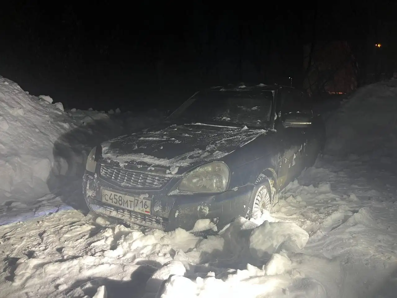 ВАЗ Приора седан 2008 г. с проблемами в двигателе и кузове - Авто в Казань