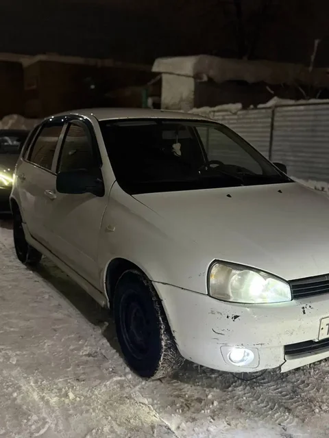 Lada Kalina 2012 года в отличном состоянии - Грузовики в Казань