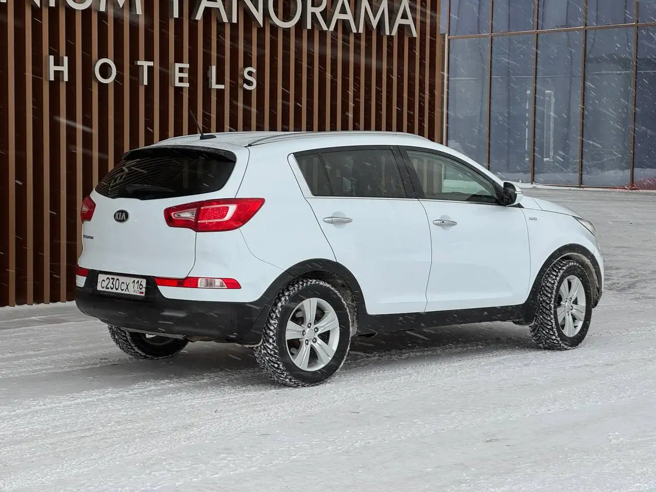 Toyota Camry 2013 2.0 AT полный привод - Легковые автомобили (Авто) в Казань