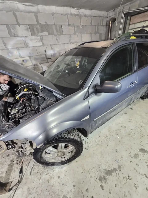 Продажа битого Renault Megane 2007 года на ходу - Грузовики в Казань