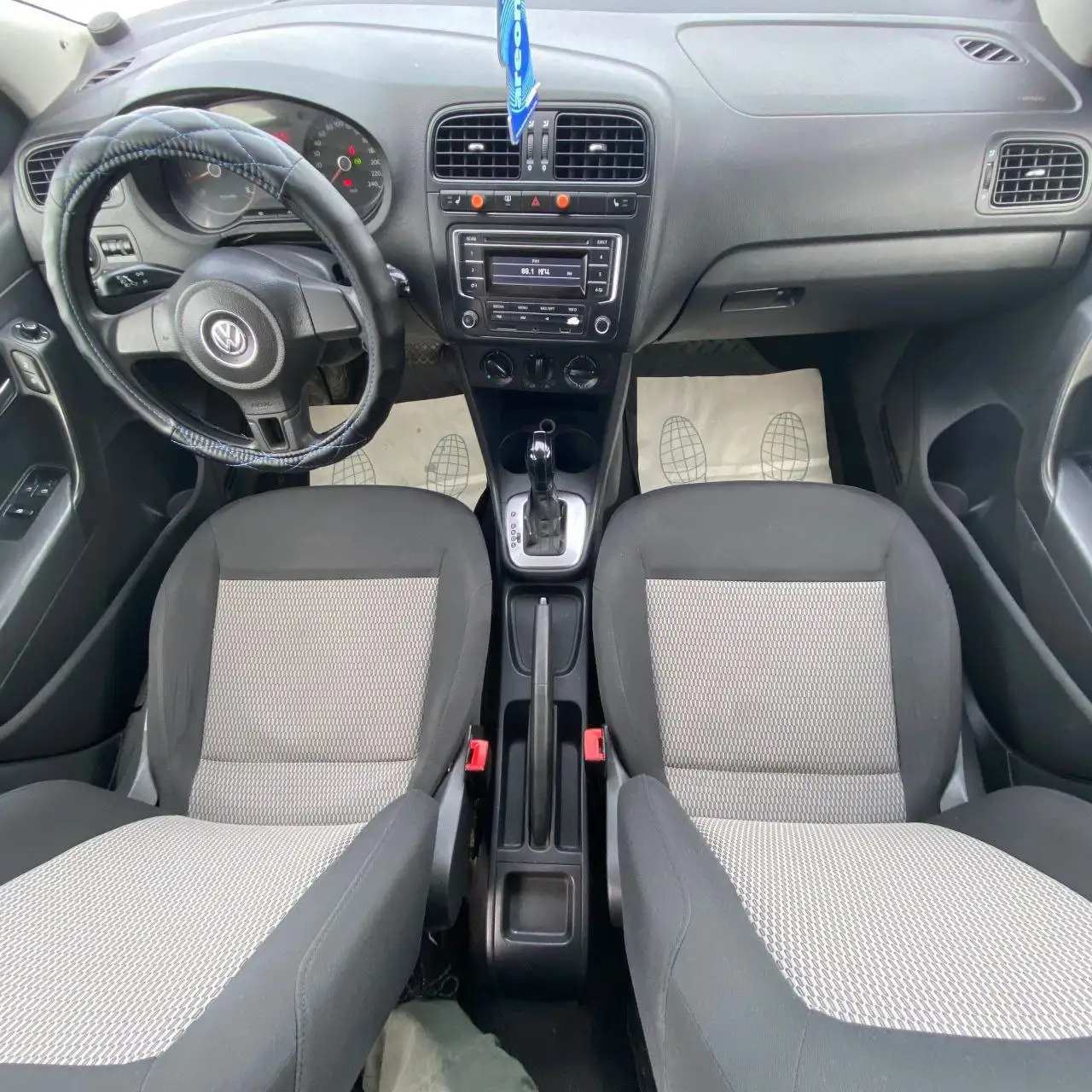 Продается Volkswagen Polo седан 2012 года - Легковые автомобили (Авто) в Нурлат