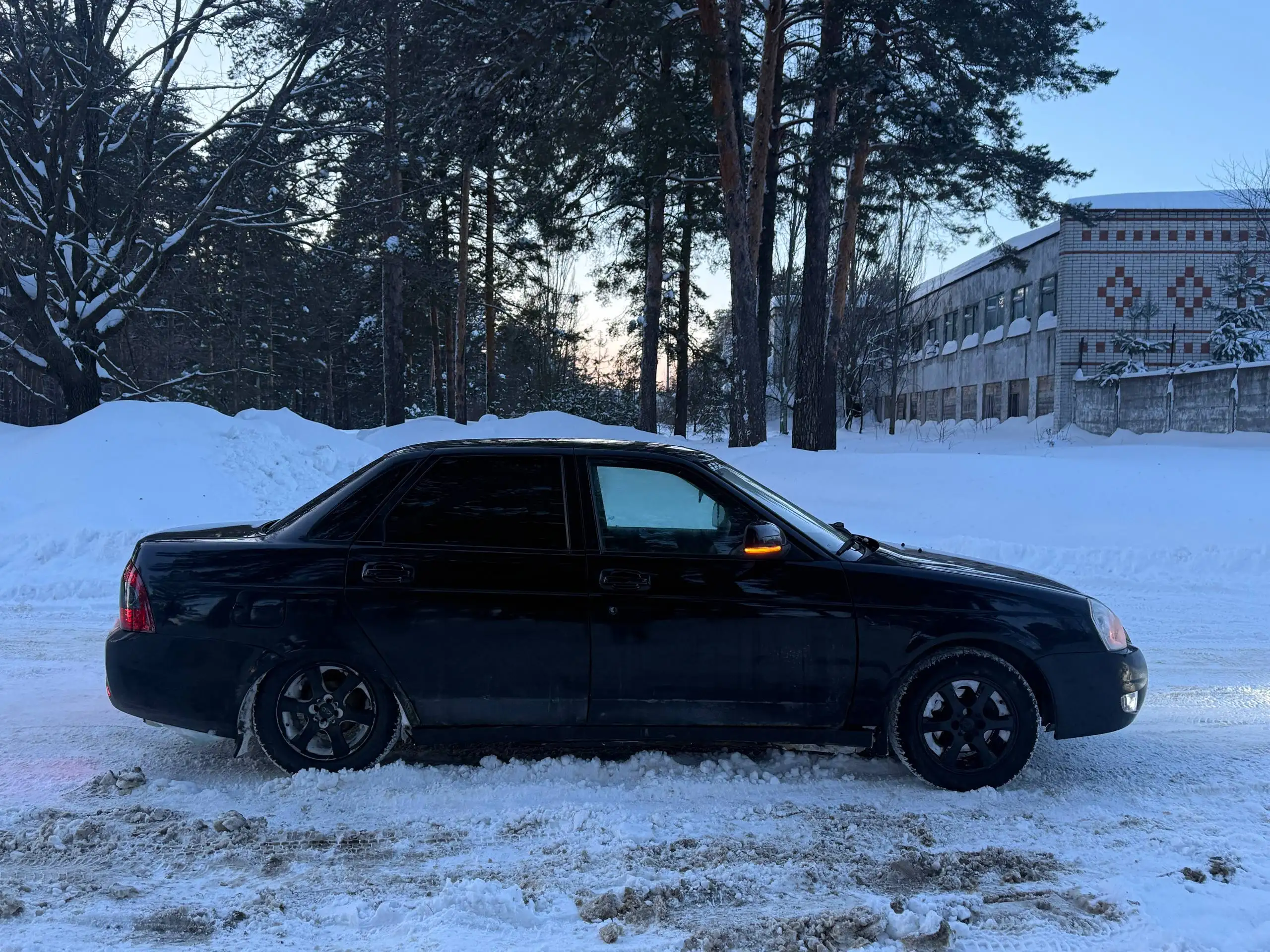 Продам Lada Priora 2011 года цвета Космос с литыми дисками и аудиосистемой - Легковые автомобили (Авто) в Звенигово