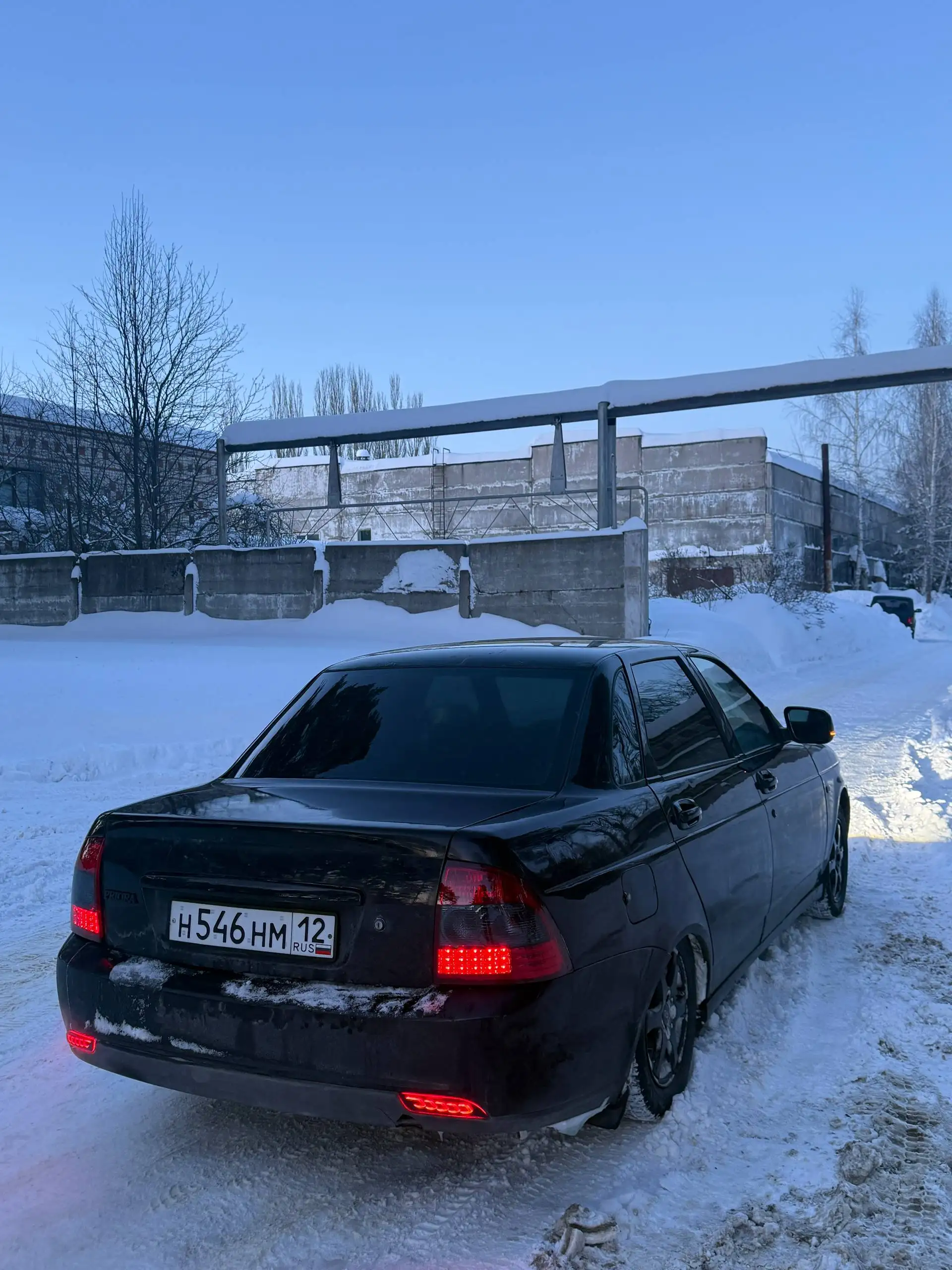 Продам Lada Priora 2011 года цвета Космос с литыми дисками и аудиосистемой - Легковые автомобили (Авто) в Звенигово