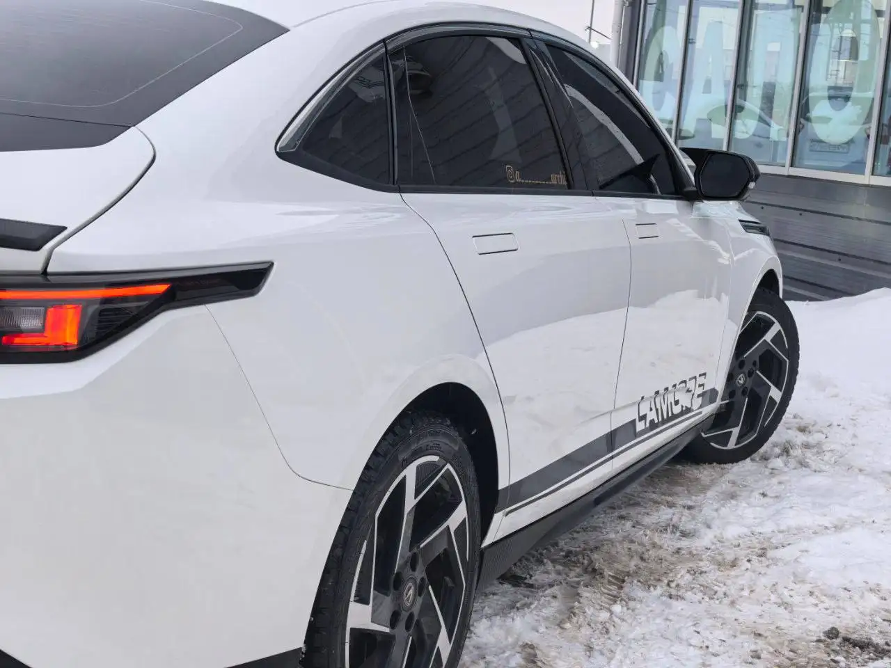 Changan Lamore 1.5 Turbo AMT 2024 года - Авто в Казань