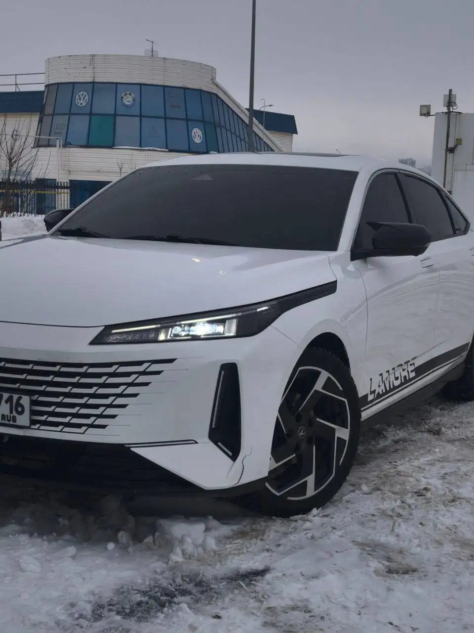 Changan Lamore 1.5 Turbo AMT 2024 года - Авто в Казань