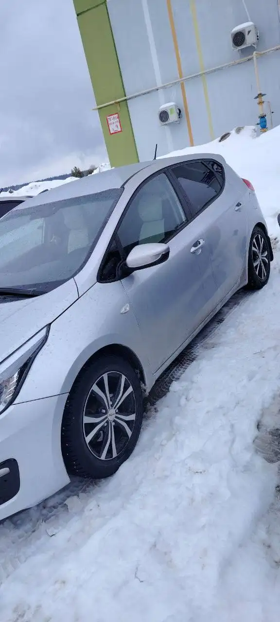 Продажа Kia Ceed 2016 года - Легковые автомобили (Авто) в Нижнекамск