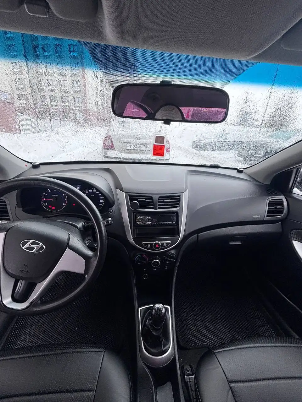 Hyundai Solaris 2012 года с пробегом 220 000 км - Легковые автомобили (Авто) в Казань