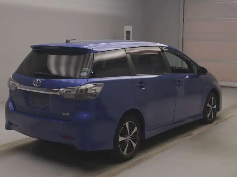 Toyota Wish 2015г с пробегом 60.000км - Авто в Казань