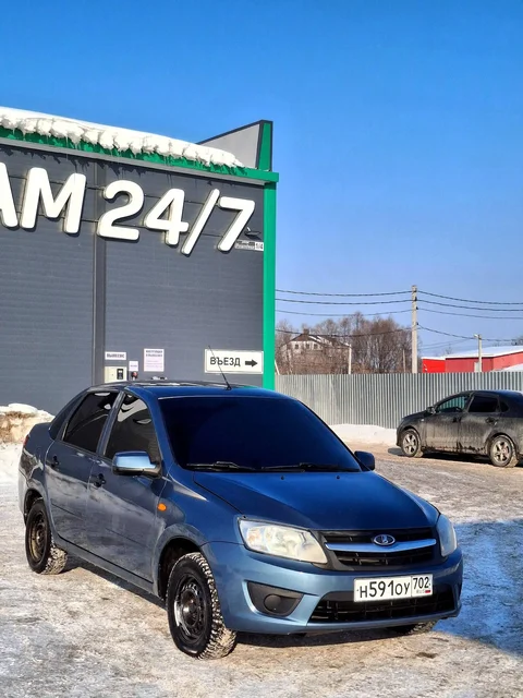 Продажа Лада Гранта 2015 года в отличном состоянии - Легковые автомобили в Уфа