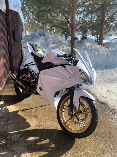 Продам мотоцикл Yamaha YZF R125 - Грузовики в Казань