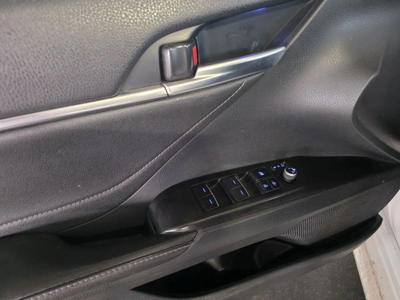 Toyota Camry 2.5 AT 2021 года, рестайлинг, 145 тыс. км - Легковые автомобили (Авто) в Казань