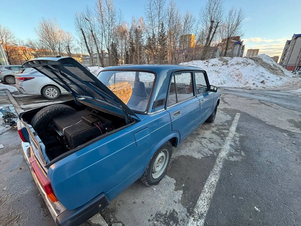 Продам ВАЗ 2105 инжектор в хорошем состоянии - Легковые автомобили (Авто) в Казань