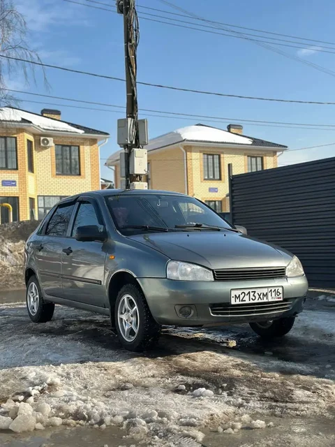 Продажа автомобиля Lada Kalina 2010 года - Подержанные автомобили в Казань