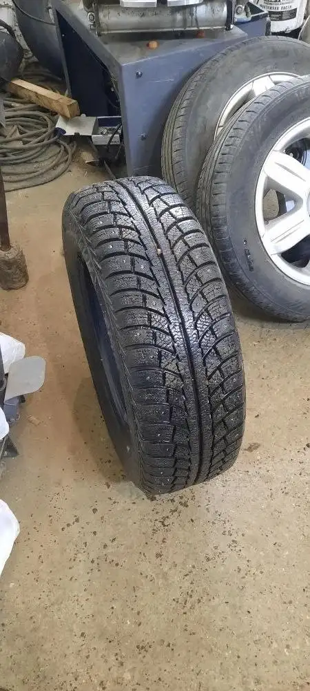 Продажа летних шин ContiPremiumContact 5 и зимних Michelin - Шины и диски (Запчасти) в Казань