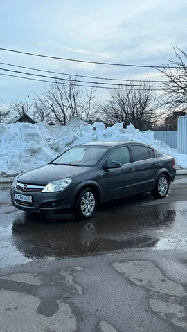 Автомобиль 2009 года выпуска - Грузовики/Фургоны в Казань