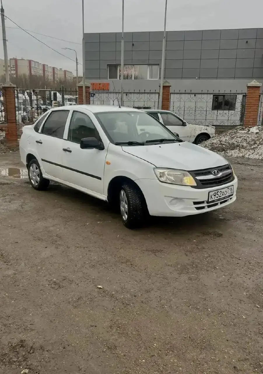 Продается Лада Гранта 2012 года - Легковые автомобили (Авто) в Казань