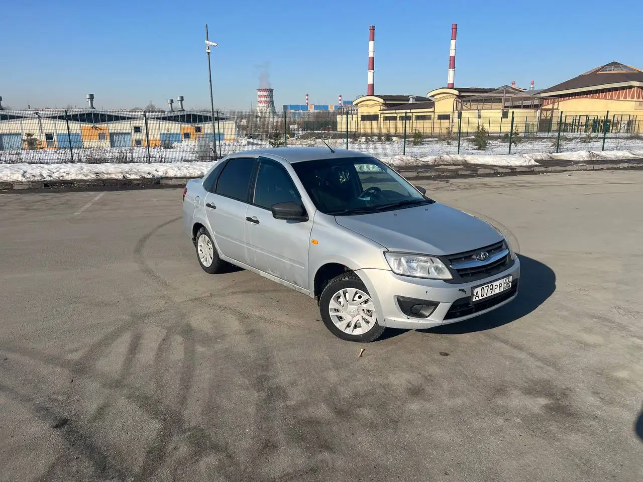 Продажа автомобиля 2017 года с двумя хозяевами и пробегом 107 тыс. км - Легковые автомобили (Авто) в Казань