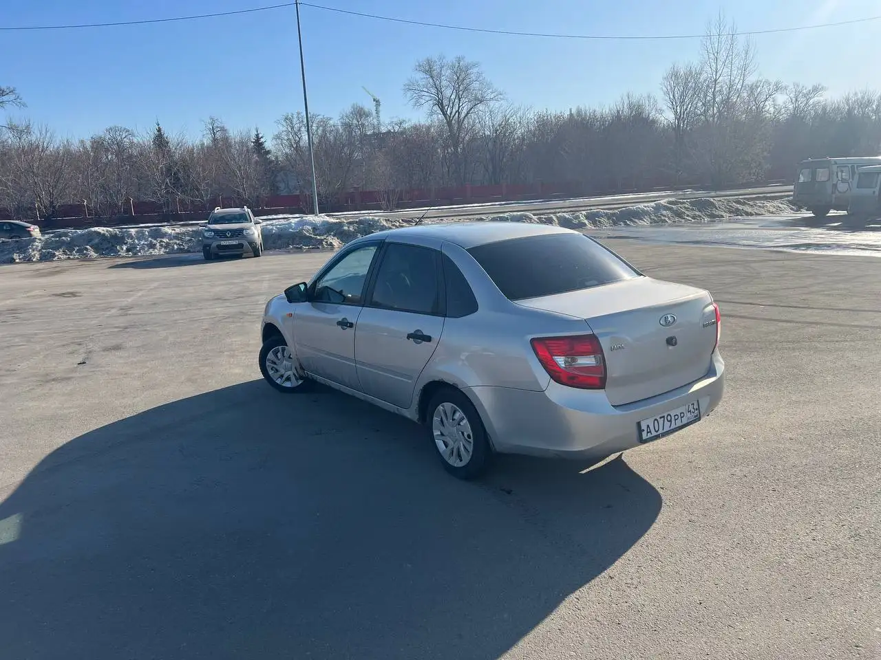 Продажа автомобиля 2017 года с двумя хозяевами и пробегом 107 тыс. км - Легковые автомобили (Авто) в Казань