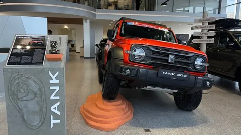 Экспозиция внедорожника TANK 300 — победителя ралли «Шелковый путь — 2025» в Казани - Выставка автомобилей в Казань