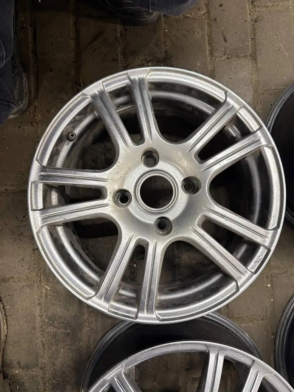 Продажа автомобильных дисков X-страйки R15 6J - Запчасти (Авто) в Казань