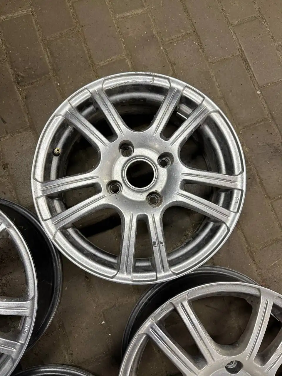 Продажа автомобильных дисков X-страйки R15 6J - Запчасти (Авто) в Казань