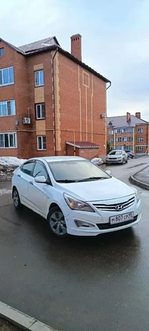 Hyundai Solaris 1.4 2014 года в хорошем состоянии - Сельхозтехника в Казань