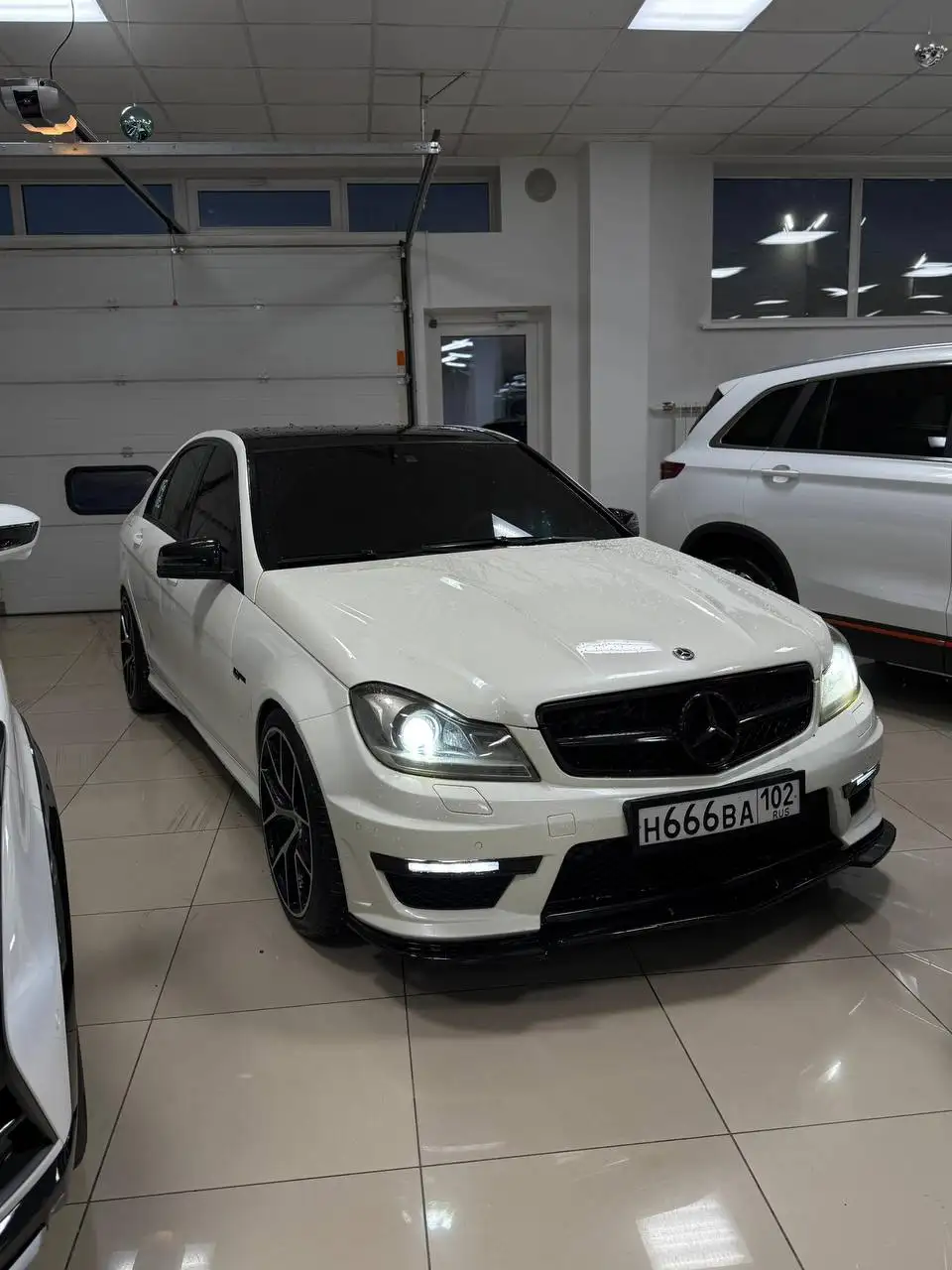 Mercedes-Benz 2012 года с полным приводом и обвесом AMG - Авто в Казань