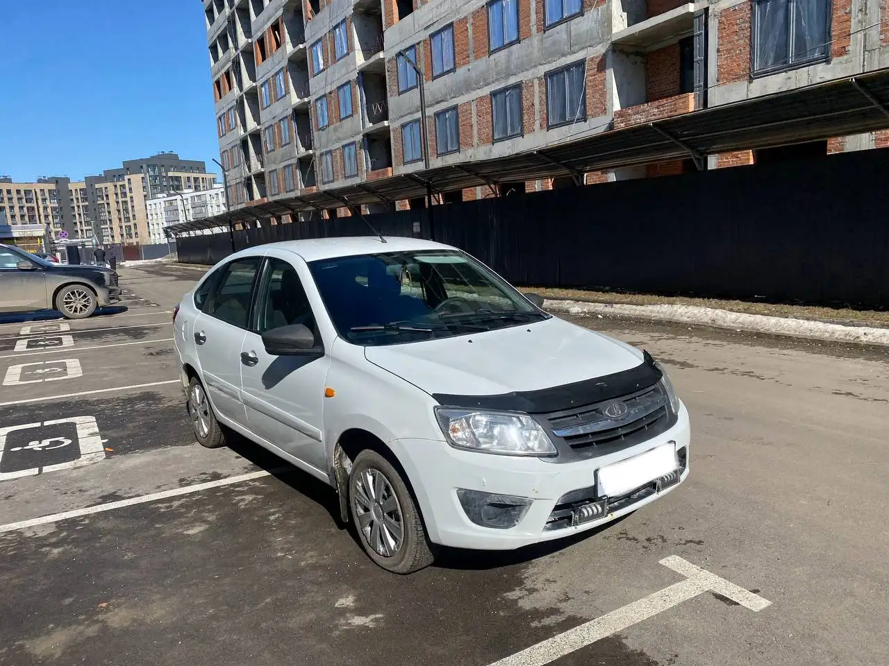 Лада Гранта Лифтбек 2014 г.в. в Казани - Авто в Казань