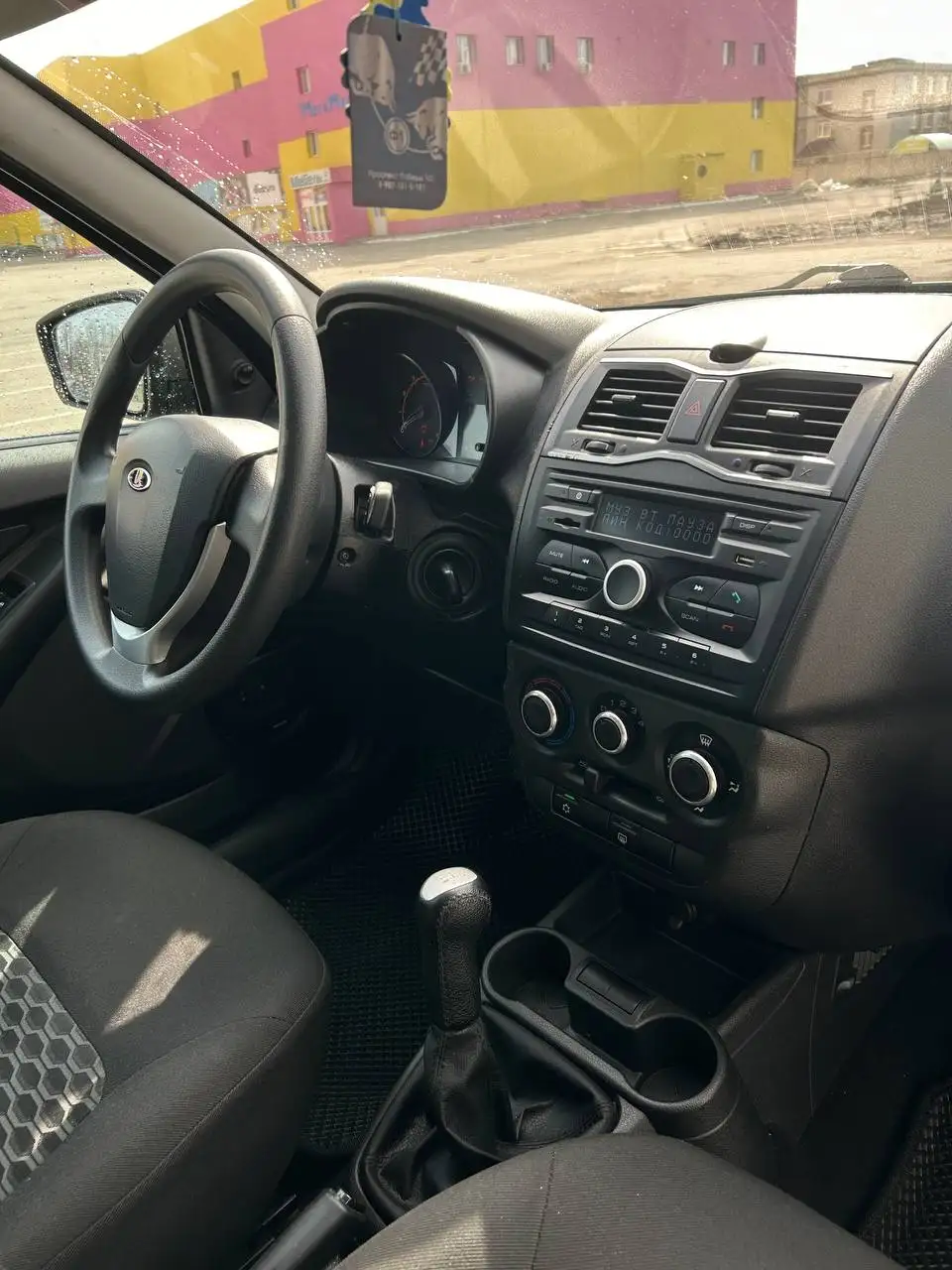 Lada Granta FL 2018 года с доп. опциями - Авто в Казань