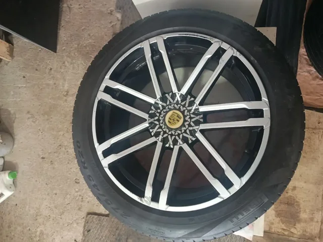 Летние колеса в сборе для Porsche Cayenne S - Mercedes в Казань