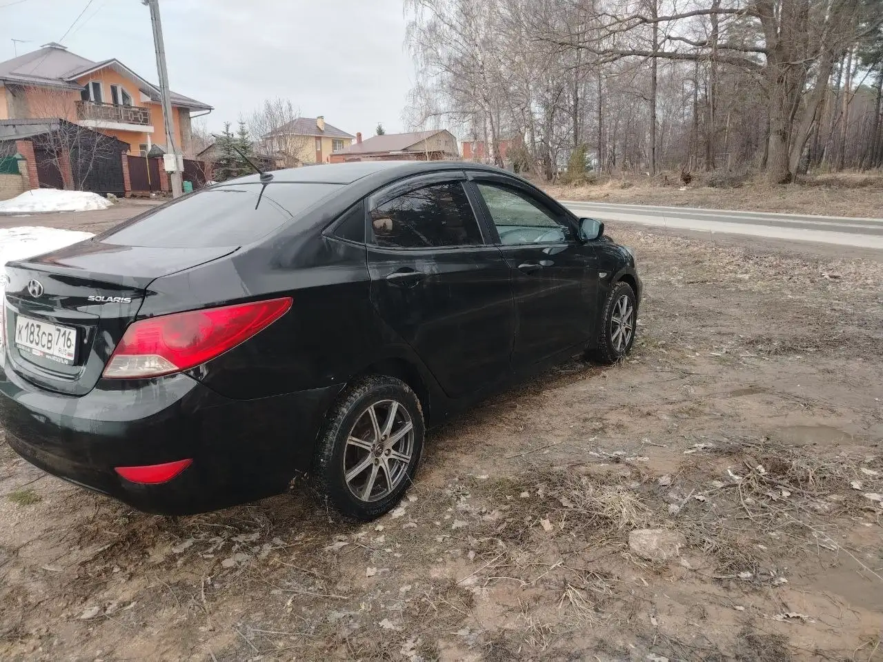 Автомобиль 2013 года с механической коробкой передач - Легковые автомобили (Авто) в Казань