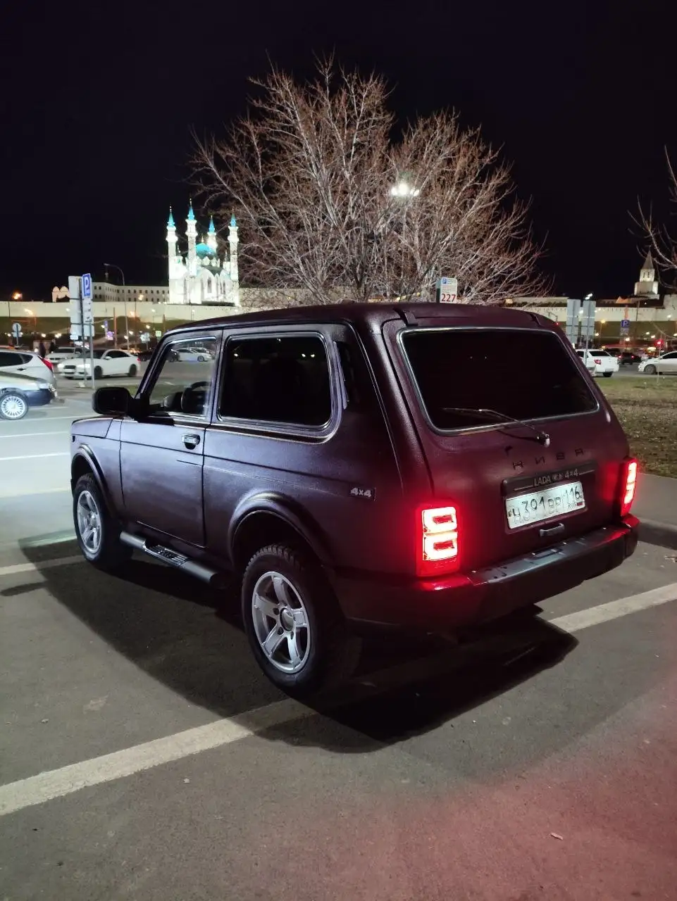 Лада Нива 3-дверная 2011 года в Казани - Легковые автомобили (Авто) в Казань