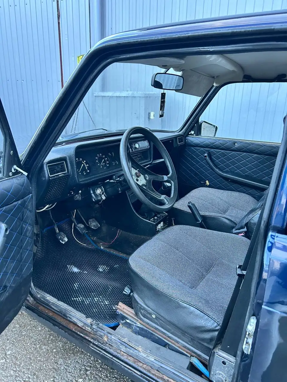 Ларгус 2011 года, требуется кузовной ремонт - Легковые автомобили (Авто) в Казань