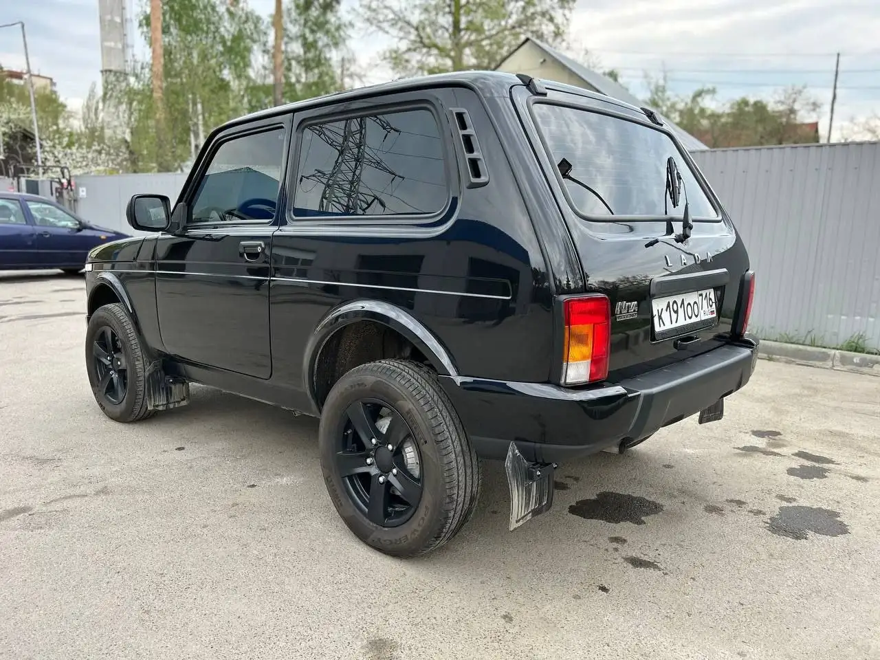 ВАЗ Нива 2025 года Black Edition с пробегом 17 тысяч - Легковые автомобили (Авто) в Казань