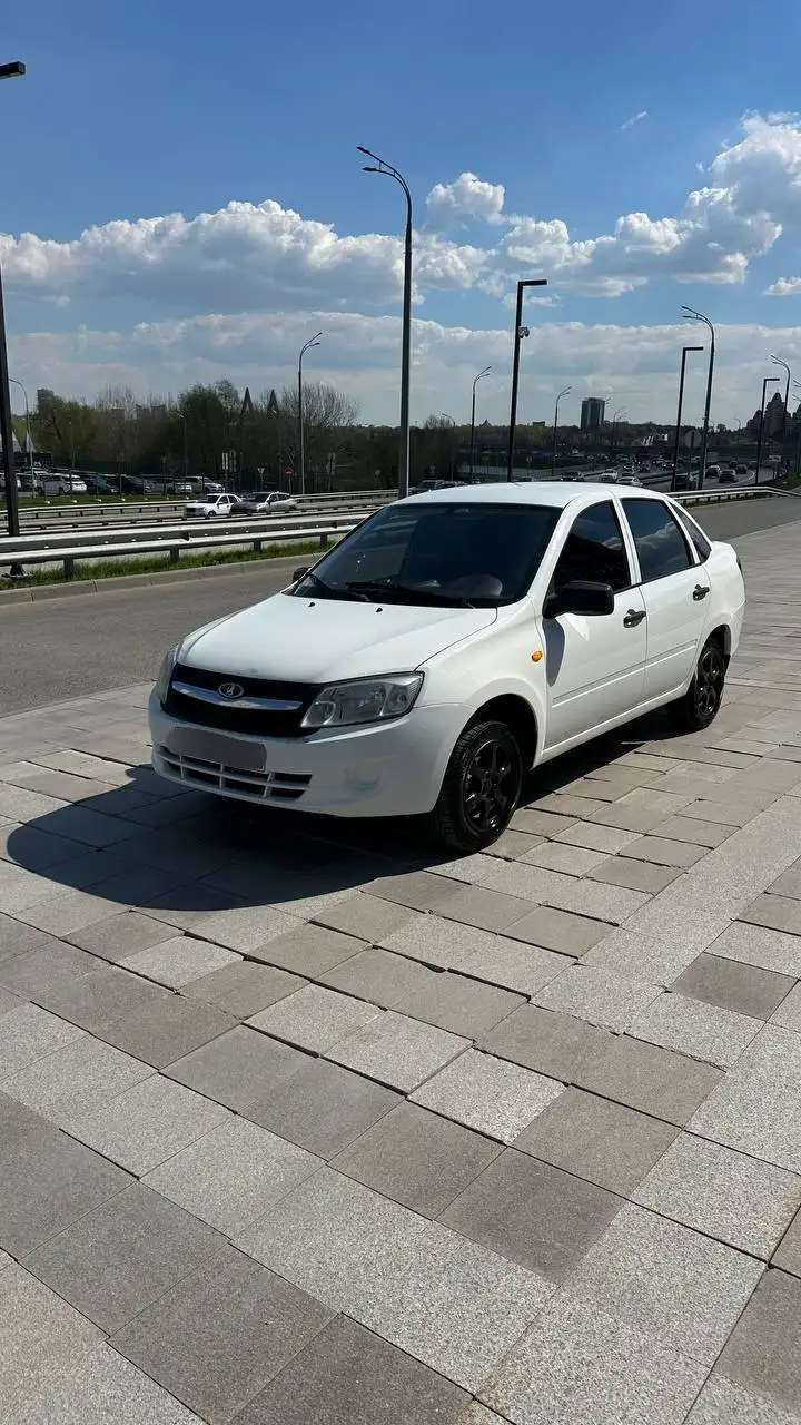 Лада Гранта 1.6 2012 - Легковые автомобили (Авто) в Казань