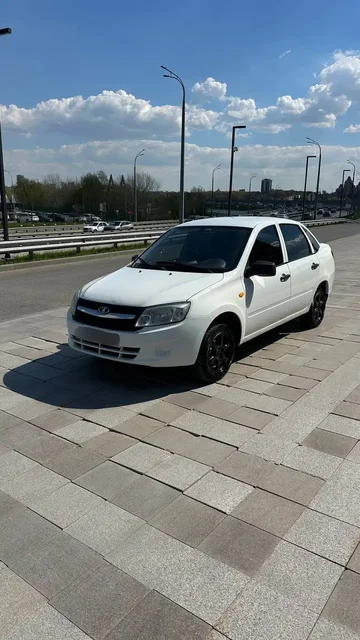Лада Гранта 1.6 2012 - Chevrolet Cobalt в Казань